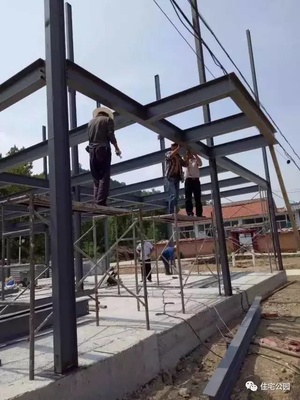 施工隊(duì)作品展丨當(dāng)保溫墻板遇上鋼結(jié)構(gòu),裝配式作業(yè)就是這么強(qiáng)!